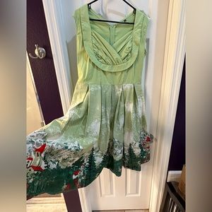 Retro looking green holiday dress